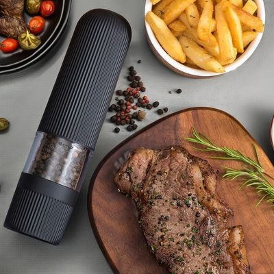 전기 페퍼 밀러 세트 가정 및 고체 향신료를위한 지속 가능한 세라믹 밀