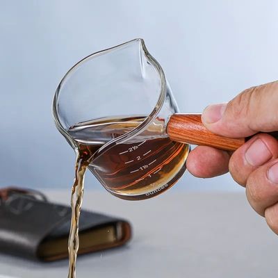100ml 투명 보로실리케이트 유리 측정컵 뚜?? 미니멀리즘 디자인 스타일