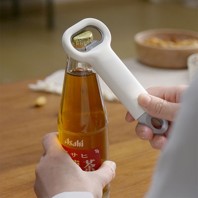 이 맞춤형 다채로운 금속 병 열기로 와인과 맥주 병을 효율적으로 열어