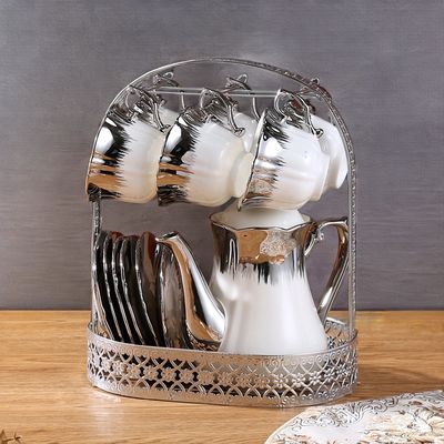 현대 유럽 스타일의 커피 애호가들을 위한 포르셀린 커피 컵과 접시 세트