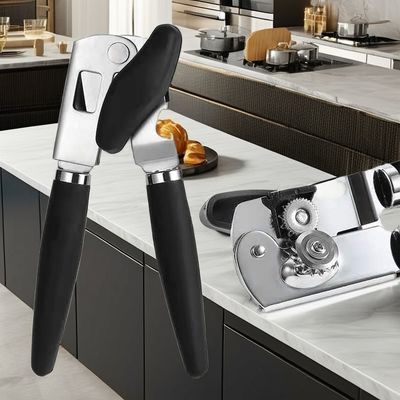 안전 매끄러운 가장자리와 평평한 금속 디자인으로 장착 된 장갑 스틸 캔 맥주 병 열기