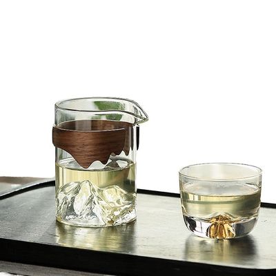 240ml 투명 유리 컵 클래식 디자인 친환경 차 물 우유를 위해 손으로 만든