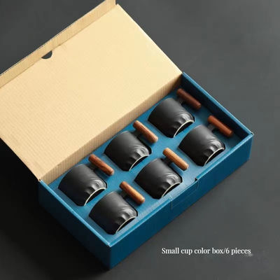 캔더 디자인과 나무 손잡이가 있는 노르딕 컴팩트 세라믹 커피컵 50ml